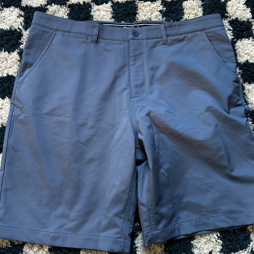 JOHNNIE-O stretch short 38